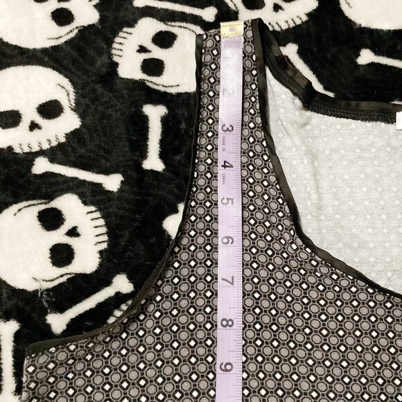 REITMANS Plus-size black grey white geometric print tank top XL 1X XXL 2X shirt - Picture 11 of 15